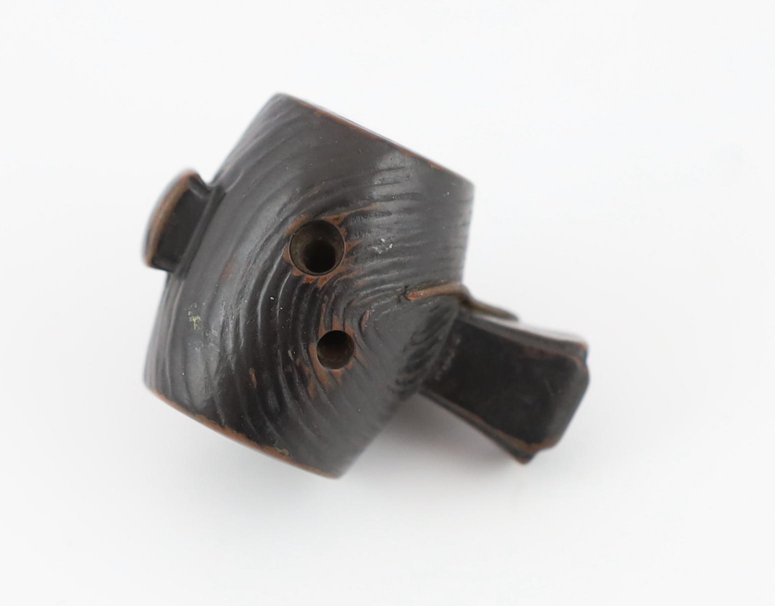 A Japanese carved wood rat netsuke, early 19th century